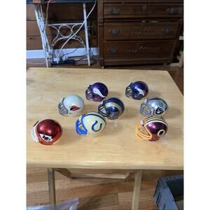 Lot Of 8 Riddell Mini NFL Helmets 3 5/8